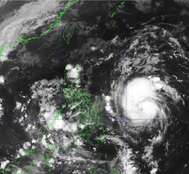 Philippines sơ tán dân, chuẩn bị ứng phó cơn bão thứ 3 trong tháng - Ảnh 1.