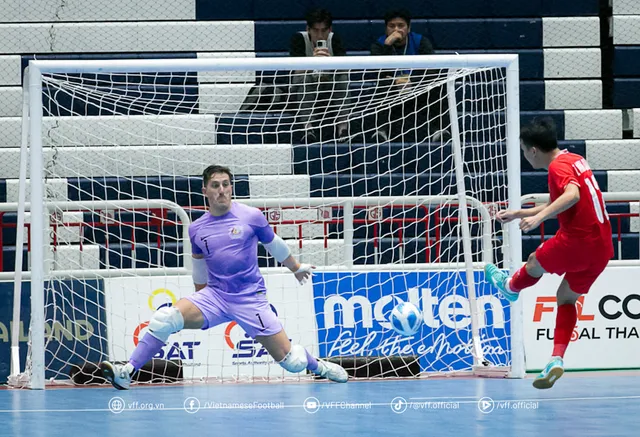 Ngược dòng thắng kịch tính Autralia, đội tuyển Việt Nam vào chung kết giải vô địch futsal Đông Nam Á 2024 - Ảnh 3.