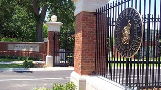 Xả súng ở trường đại học Alabama (Mỹ) làm 1 người thiệt mạng, 16 người bị thương - Ảnh 1.