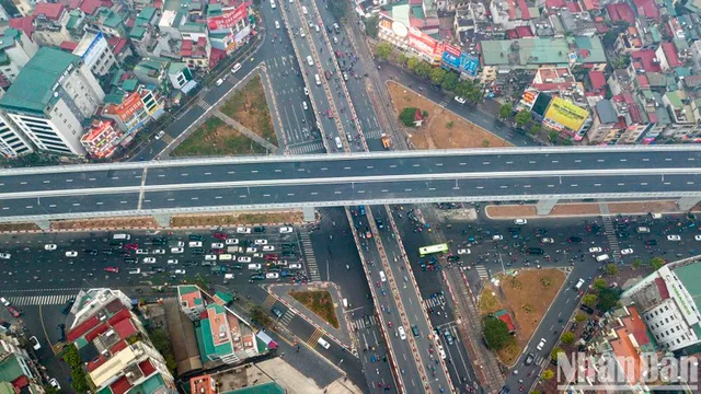Breakthroughs in Hanoi’s transport infrastructure - Ảnh 1.