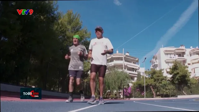 Hy Lạp: Cụ ông 88 tuổi chạy marathon