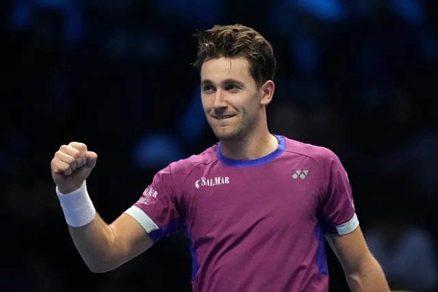 ATP Finals: Carlos Alcaraz lần đầu thất bại trước Casper Ruud - Ảnh 3.