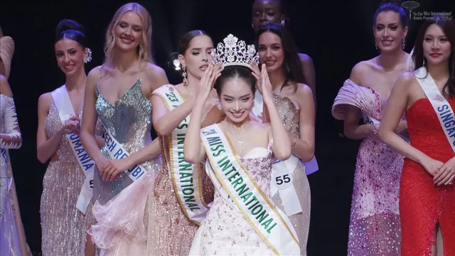 Hoa hậu Thanh Thủy đăng quang Miss International 2024 - Ảnh 1.