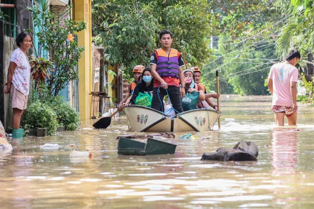 Philippines chuẩn bị ứng phó cơn bão thứ 5 gây ngập lụt trong tháng - Ảnh 1.