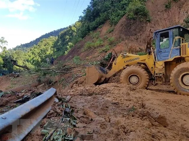 Quảng Nam có 93 điểm nguy cơ cao xảy ra sạt lở - Ảnh 1.