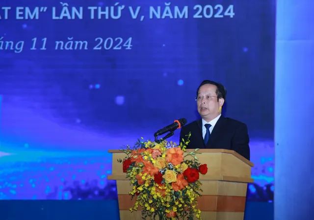 Tôn vinh 196 nhà giáo Hà Nội tâm huyết, sáng tạo 2024  - Ảnh 1.