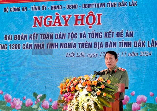 Đại tướng, Bộ trưởng Bộ Công an Lương Tam Quang dự Ngày Hội Đại đoàn kết toàn dân tộc tại Đắk Lắk - Ảnh 2.