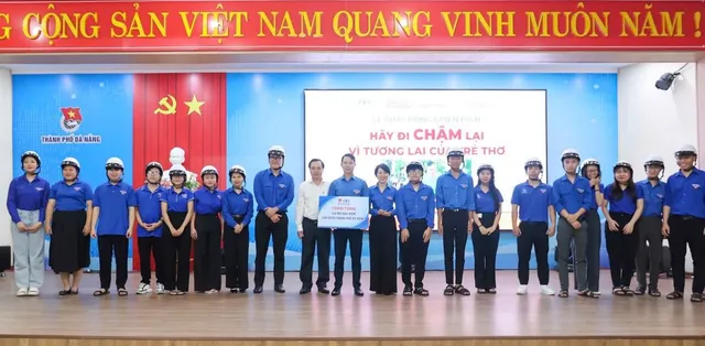 Đà Nẵng tổ chức Lễ tưởng niệm các nạn nhân tử vong do tai nạn giao thông - Ảnh 2.