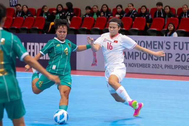 Giải VĐ futsal nữ ĐNA 2024: Tuyển nữ futsal Việt Nam thắng dễ Indonesia - Ảnh 1.