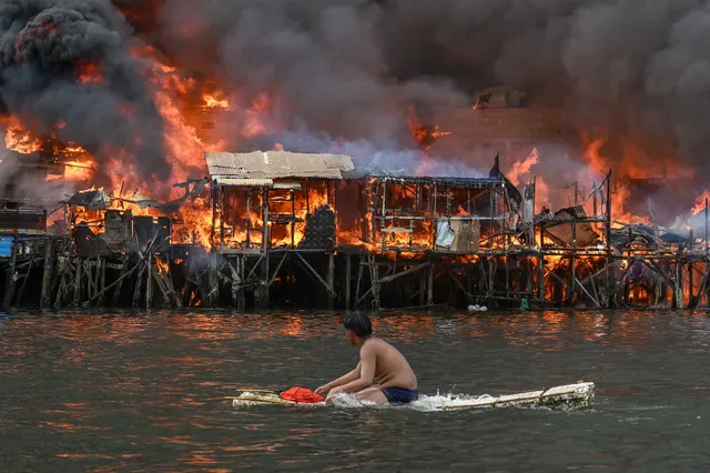 Hỏa hoạn thiêu rụi hàng ngàn ngôi nhà ở Philippines - Ảnh 3.