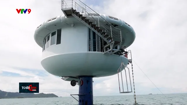 Người đàn ông Đức sống nhiều tháng ở độ sâu 11 m dưới biển
