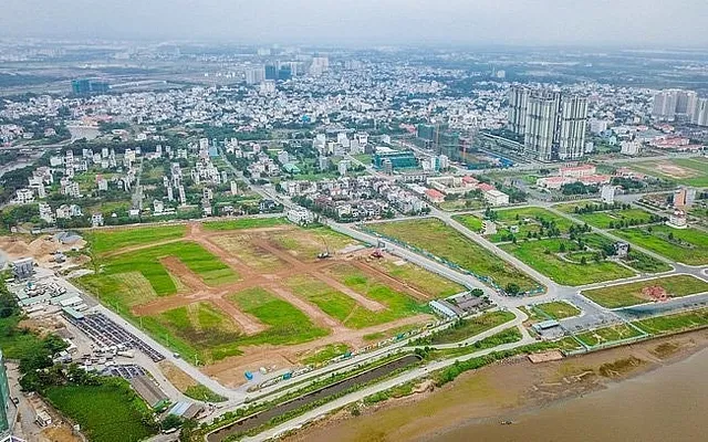 HoREA đề xuất cấm doanh nghiệp bỏ cọc tham gia đấu giá đất - Ảnh 1.