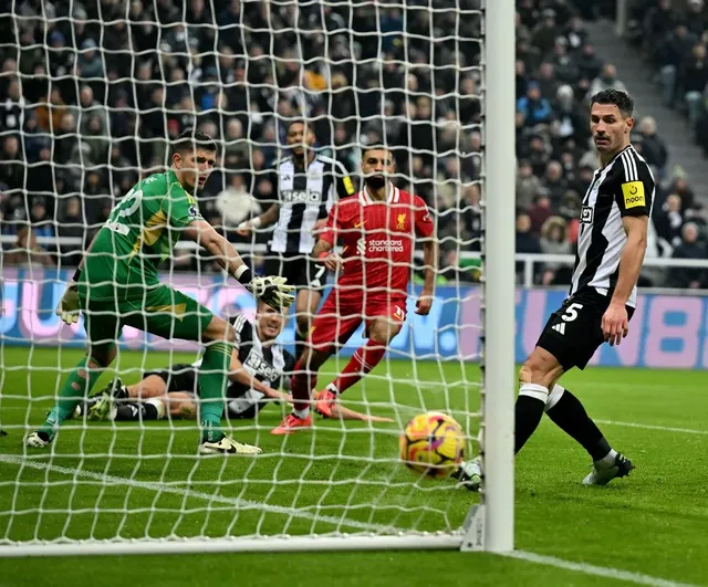 Sai lầm phút cuối của Kelleher khiến Liverpool ôm hận trước Newcastle! - Ảnh 4.