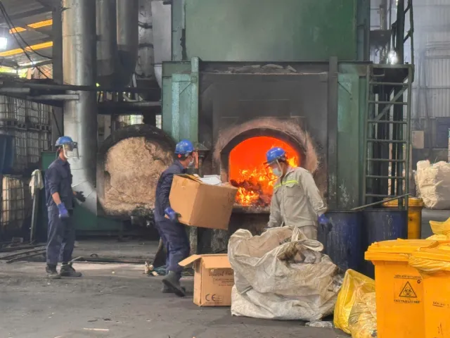 TP.Hồ Chí Minh  tiêu hủy gần 20.000 sản phẩm vi phạm chất lượng