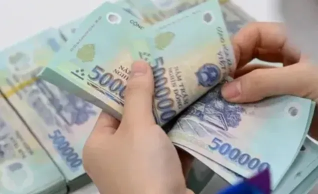 Thủ tướng yêu cầu xử lý nghiêm các tổ chức tín dụng cạnh tranh lãi suất không lành mạnh