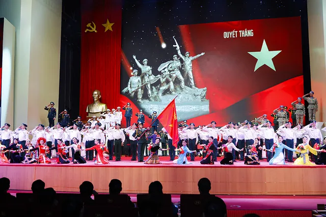 LIVE BROADCAST: Celebration of the 80th Anniversary of the Founding of the Vietnam People’s Army and the 35th Anniversary of All-People   Defense Day - Ảnh 1.