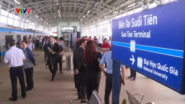 Lãnh đạo Thành phố Hồ Chí Minh làm việc với Ban quản lý đường sắt đô thị