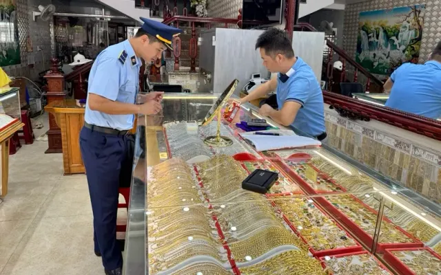 TP Hồ Chí Minh thu giữ hơn 18 tỷ đồng tiền vàng, trang sức vi phạm