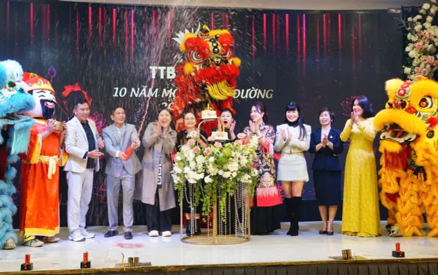 Công ty Dược phẩm quốc tế TTB Group tổ chức lễ kỷ niệm 10 năm ngày thành lập công ty