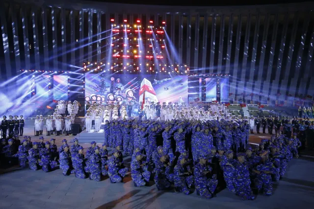 3,000 Artists, Performers, and Soldiers Rehearse for “The Historical Path” - Ảnh 1.