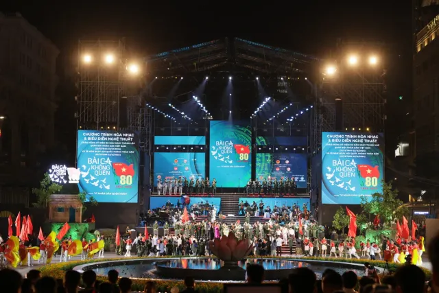 Unforgettable Anthem - A majestic symphony celebrating the 80th anniversary of the Vietnam Peoples Army - Ảnh 2.