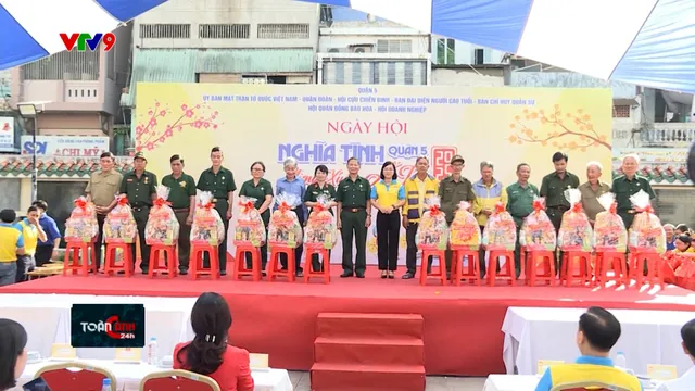 Tết vui là tết sẻ chia trong cộng đồng