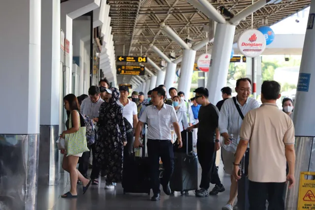 Sân bay Tân Sơn Nhất dự kiến đón lượng khách cao kỷ lục dịp Tết