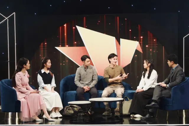Kind Deeds in January: Young People and Their “Start for the Future” - Ảnh 2.