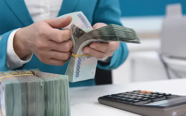 Ngân hàng thứ ba tăng lãi suất huy động sau Tết