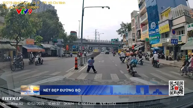 Camera giao thông: Nét đẹp qua đường và nhường đường