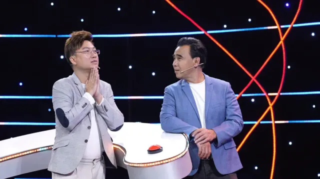 Vi Ban Xung Dang (Because You Deserve It) Continues Its Meaningful Journey in Its 12th Year. - Ảnh 2.