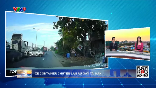 Camera giao thông:  Xe container chuyển làn ẩu gây tai nạn