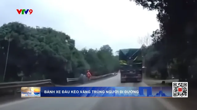 Tám giao thông: Bánh xe đầu kéo văng trúng người đi đường