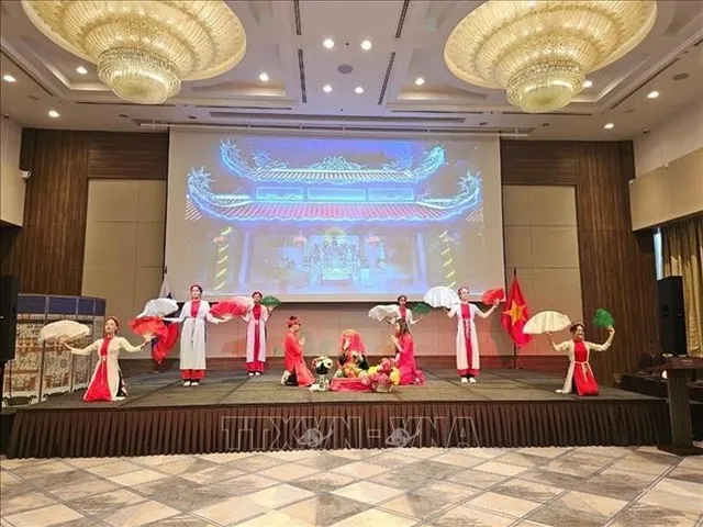 Vietnam, Russia celebrate 75 years of diplomatic ties in Far East - Ảnh 1.