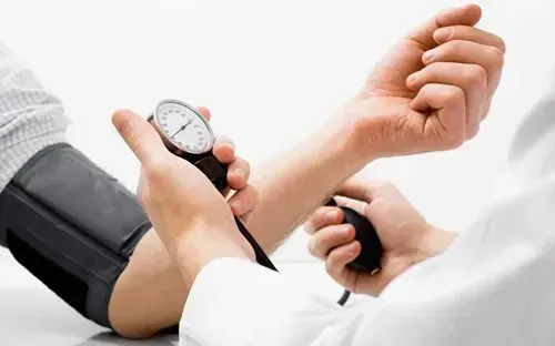 Tăng huyết áp ở người cao tuổi: Những biến chứng nguy hiểm và cách phòng ngừa