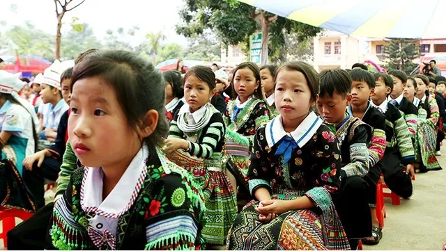 Preserving cultural identity through written scripts  - Ảnh 1.