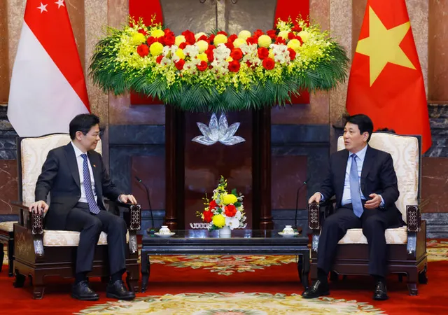 Vietnam treasures relations with Singapore: State President - Ảnh 1.