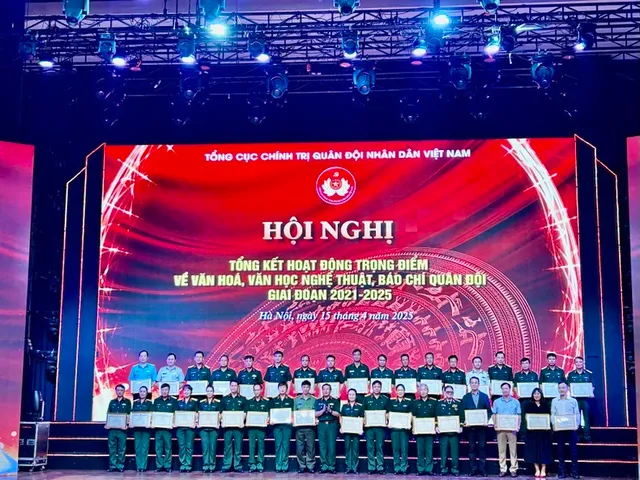 Key activities in military culture, literature, arts, and journalism mark significant innovation and creativity - Ảnh 1.