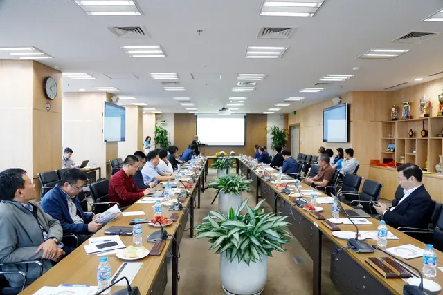 Seeking Breakthrough Solutions for Next-Generation Television - Ảnh 8.