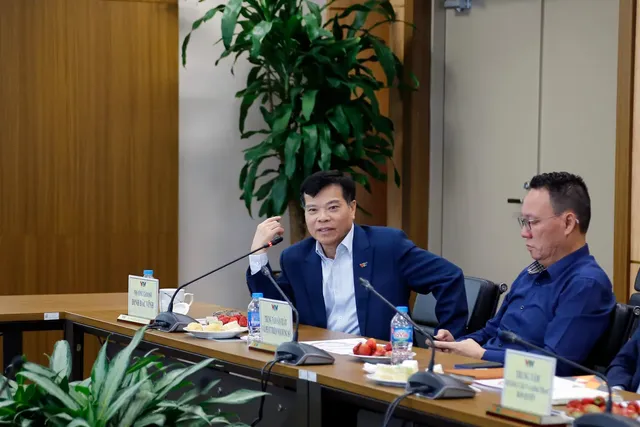 Seeking Breakthrough Solutions for Next-Generation Television - Ảnh 4.