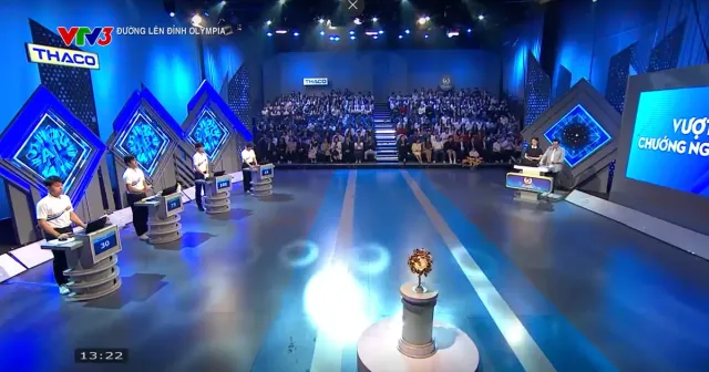 Thrilling  to  the Last Minute: Hanoi Schoolboy Wins Laurel Wreath in First Week of Road to Mount Olympia - Third Quarter - Ảnh 1.