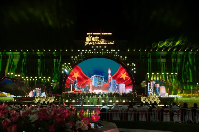 The Nation Reunified in Joy: A Melody of Pride, Peace, and Aspiration for Prosperity - Ảnh 2.