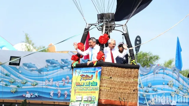 Dong Nai launches Hot Air Balloon Festival and investment promotion event - Ảnh 7.