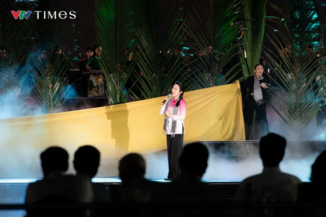 Overwhelmed with Emotions: A Spectacular Performance in The Nation Reunited in Joy - Ảnh 7.