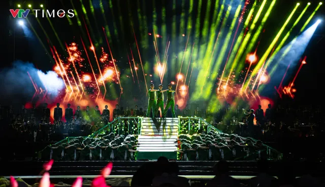 Overwhelmed with Emotions: A Spectacular Performance in The Nation Reunited in Joy - Ảnh 5.