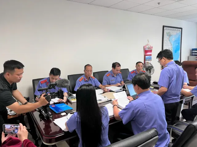 Prosecution - Supervision Dossier: A New Investigative Commentary Program on VTV1 - Ảnh 6.