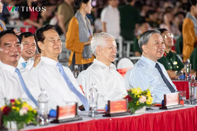 Overwhelmed with Emotions: A Spectacular Performance in The Nation Reunited in Joy - Ảnh 3.