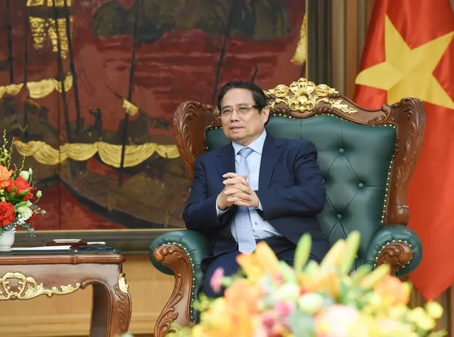 In Pictures: Prime Minister Pham Minh Chinh meets with Minister of Foreign Affairs of the RoK Cho Tae-yul - Ảnh 2.