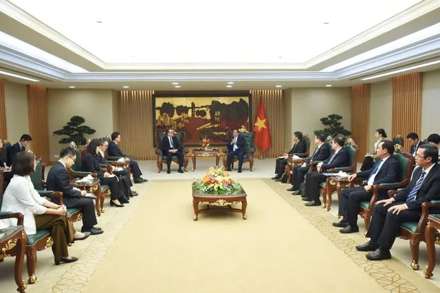 In Pictures: Prime Minister Pham Minh Chinh meets with Minister of Foreign Affairs of the RoK Cho Tae-yul - Ảnh 4.