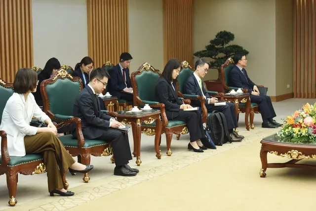 In Pictures: Prime Minister Pham Minh Chinh meets with Minister of Foreign Affairs of the RoK Cho Tae-yul - Ảnh 6.